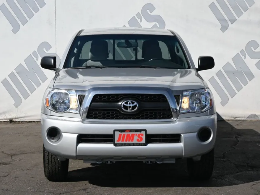 2011 Toyota Tacoma Access Cab photo 1