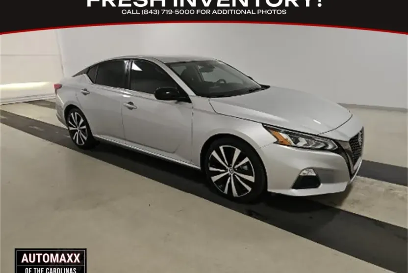 2021 Nissan Altima 2.5 SR photo 1