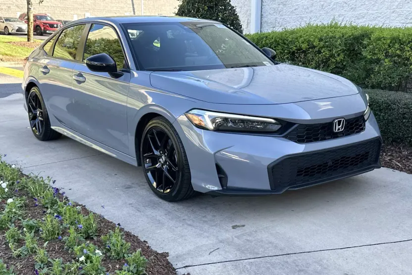2025 Honda Civic Sport photo 1