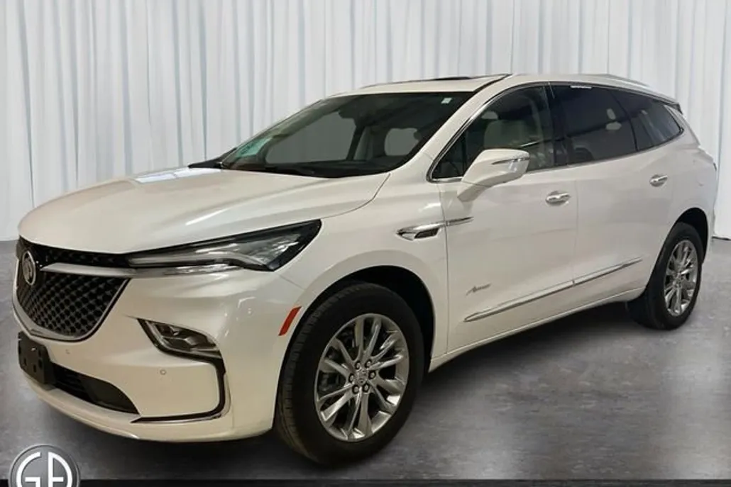2023 Buick Enclave Avenir photo 1