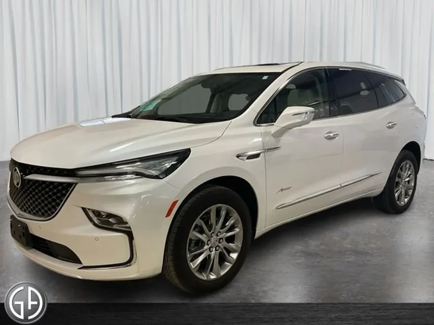 2023 Buick Enclave Avenir photo 1