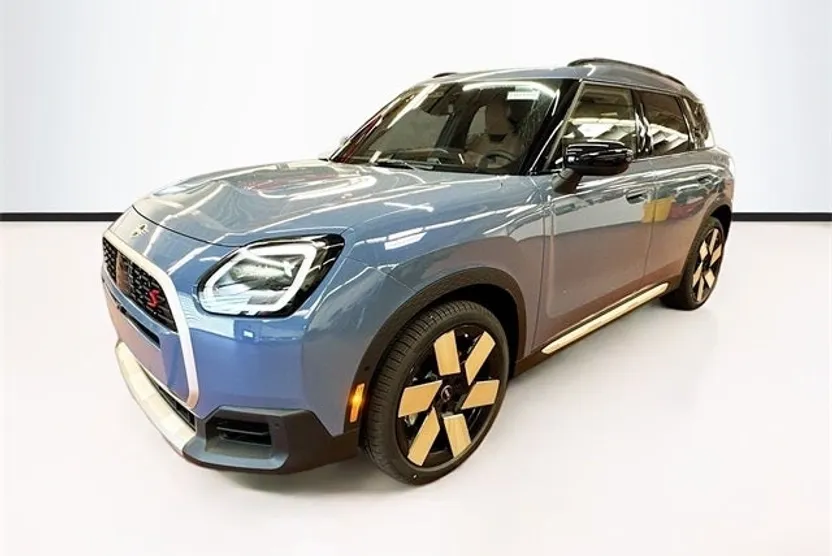 2025 Mini Countryman ALL4 S photo 1