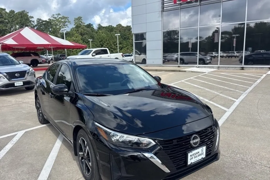 2025 Nissan Sentra SV photo 1