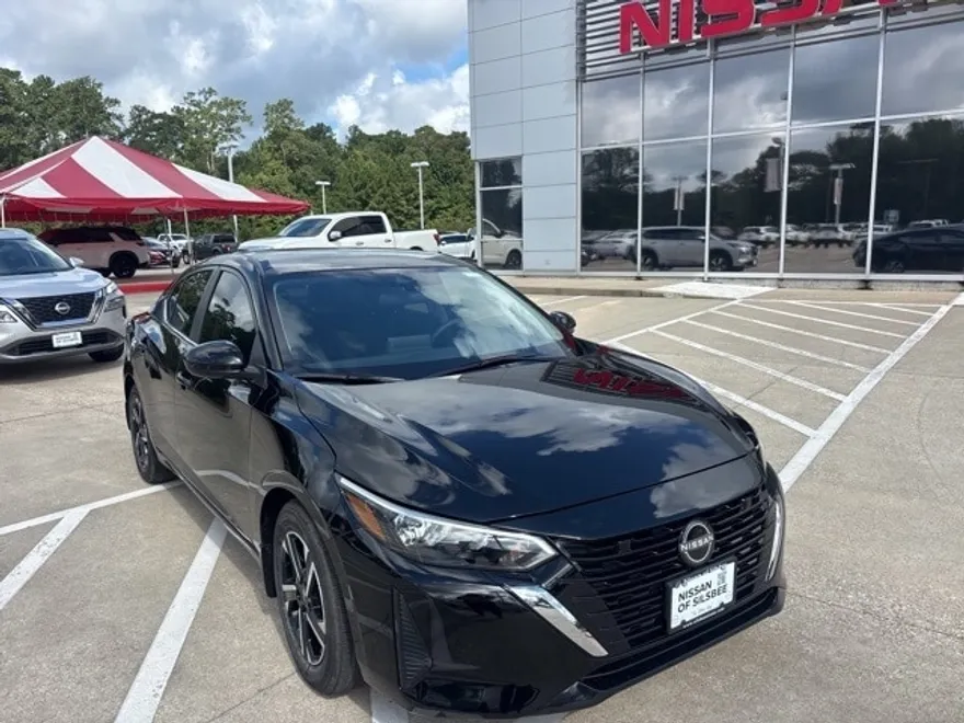 2025 Nissan Sentra SV photo 1