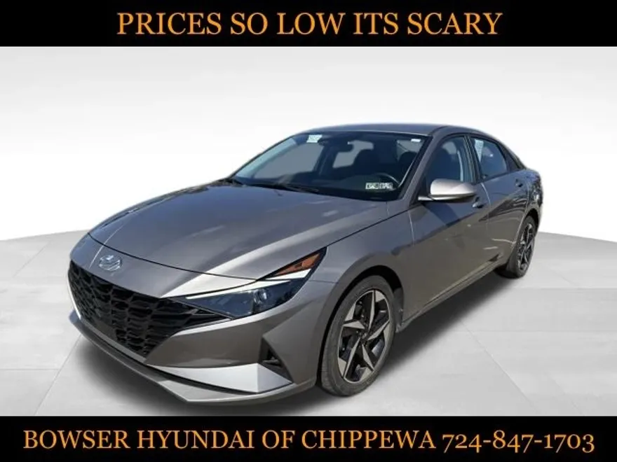 2023 Hyundai Elantra SEL photo 1