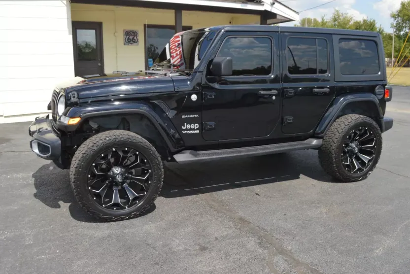 2021 Jeep Wrangler Unlimited Sahara Altitude Sport photo 1