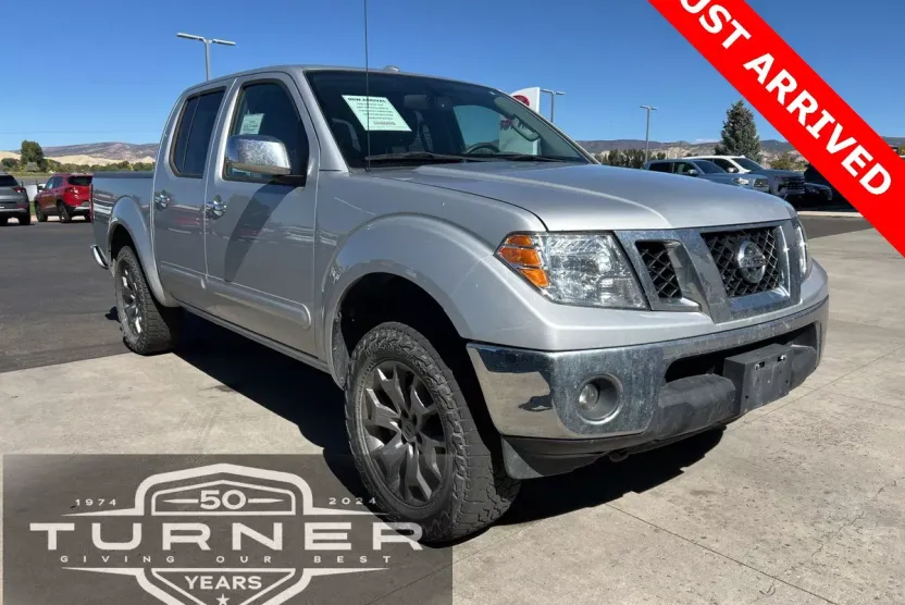 2014 Nissan Frontier SL photo 1
