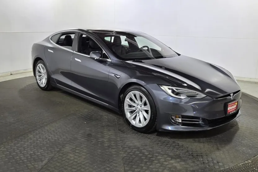 2017 Tesla Model S 75D photo 1