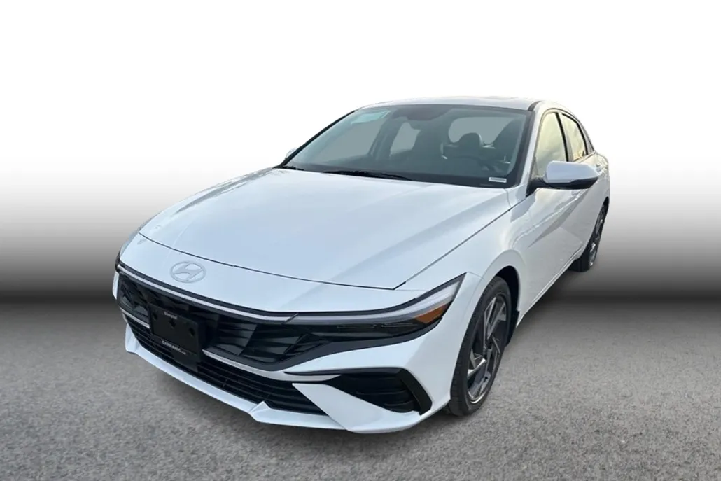 2025 Hyundai Elantra Limited photo 1