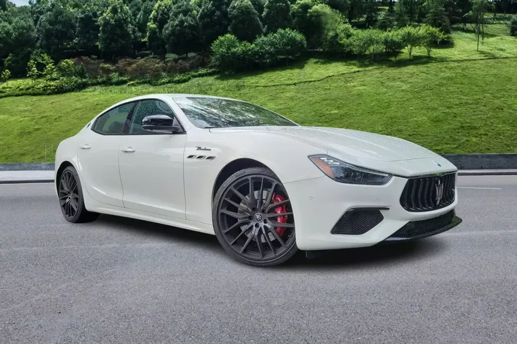2024 Maserati Ghibli Modena Q4 photo 1