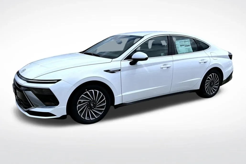 2025 Hyundai Sonata Hybrid SEL photo 1