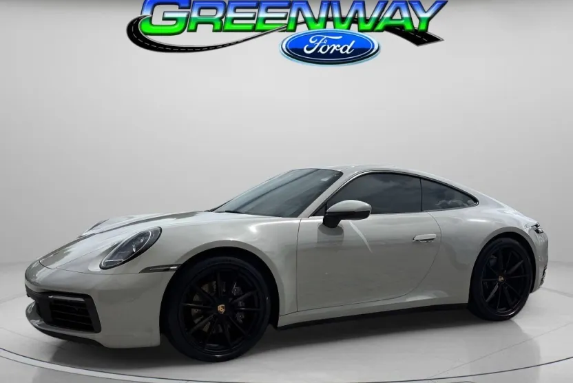 2022 Porsche 911 4 photo 1