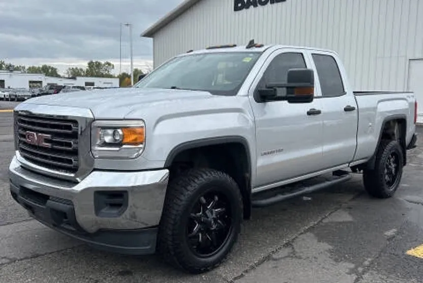 2015 Gmc Sierra Base photo 1