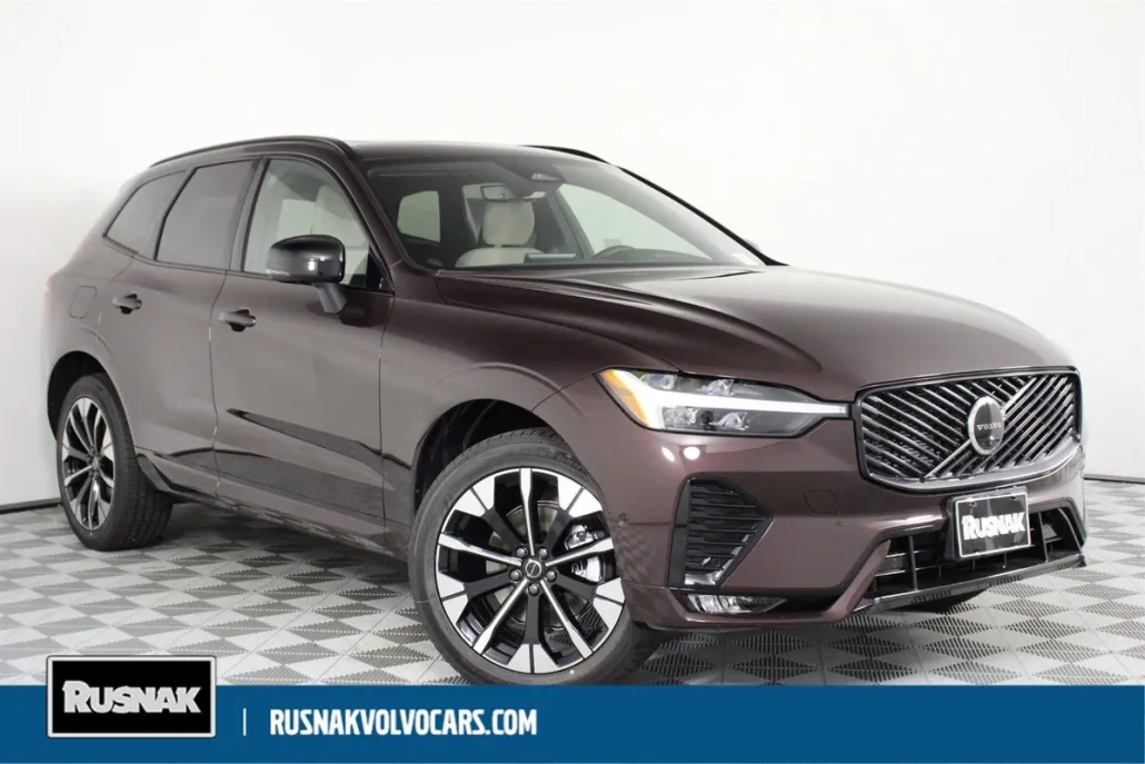 2026 Volvo XC60 B5 Plus photo 1