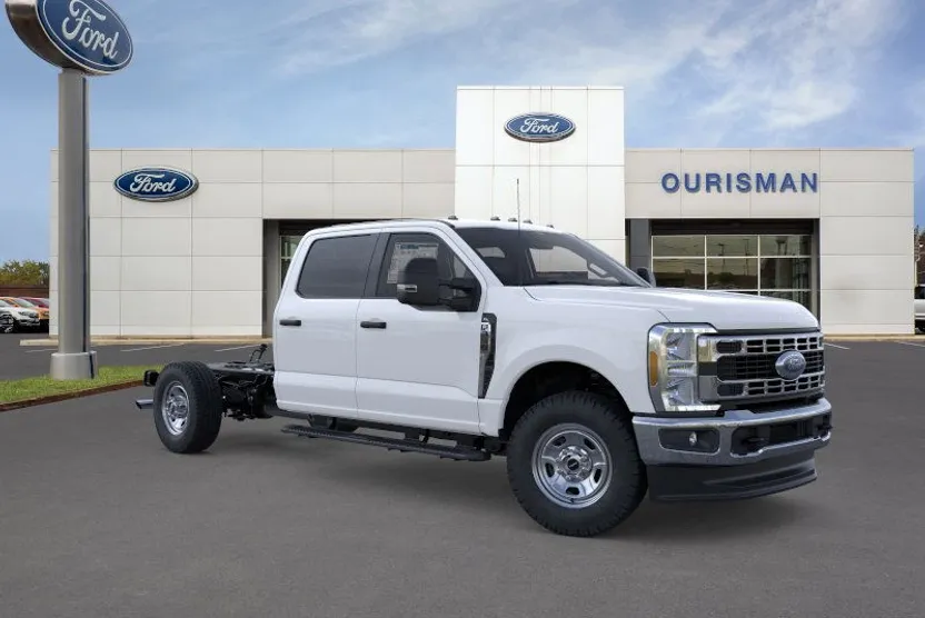 2025 Ford F-350 XL photo 1