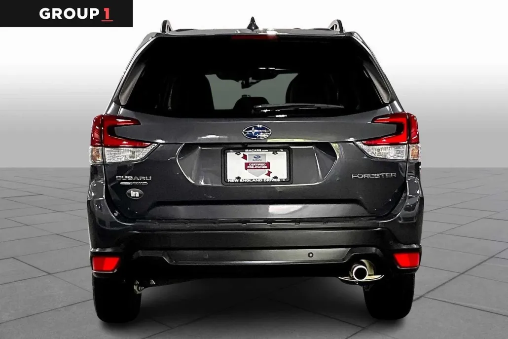 2023 Subaru Forester Limited photo 1