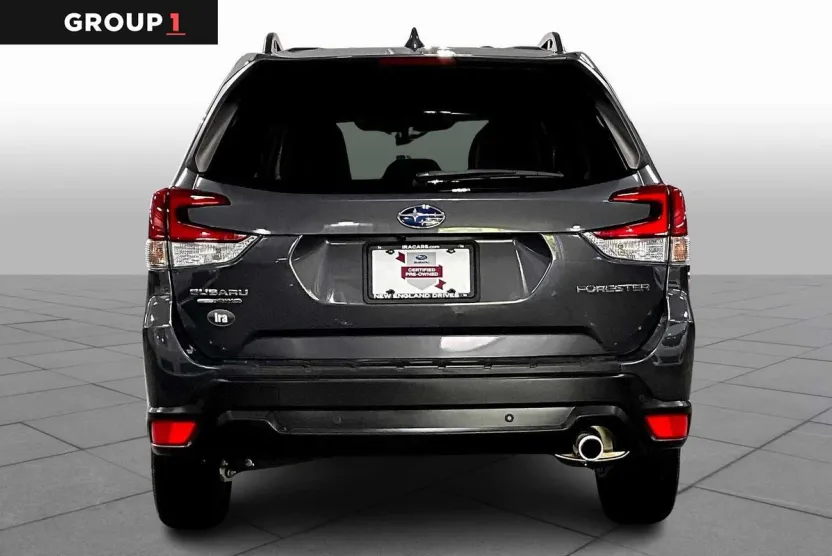 2023 Subaru Forester Limited photo 1