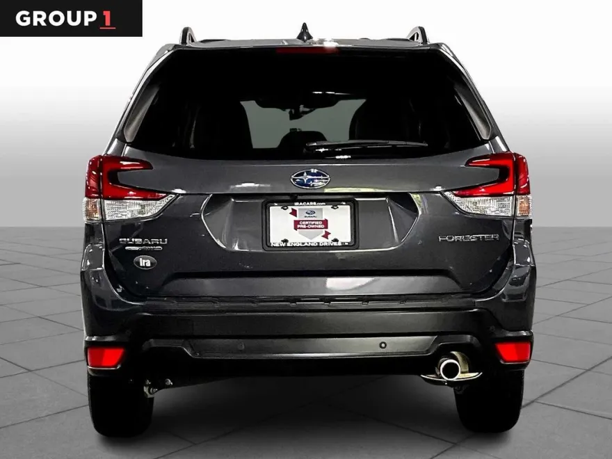2023 Subaru Forester Limited photo 1