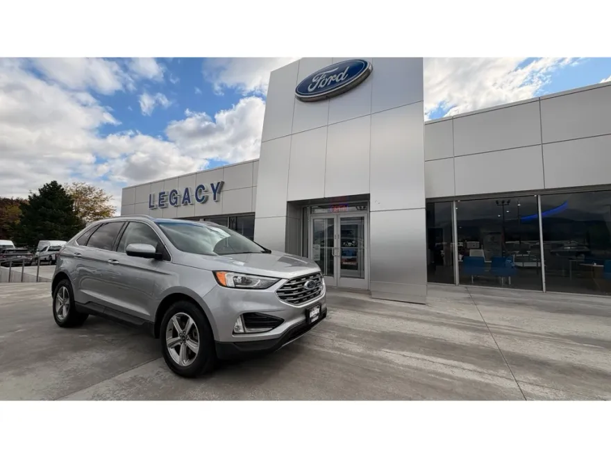 2021 Ford Edge SEL photo 1