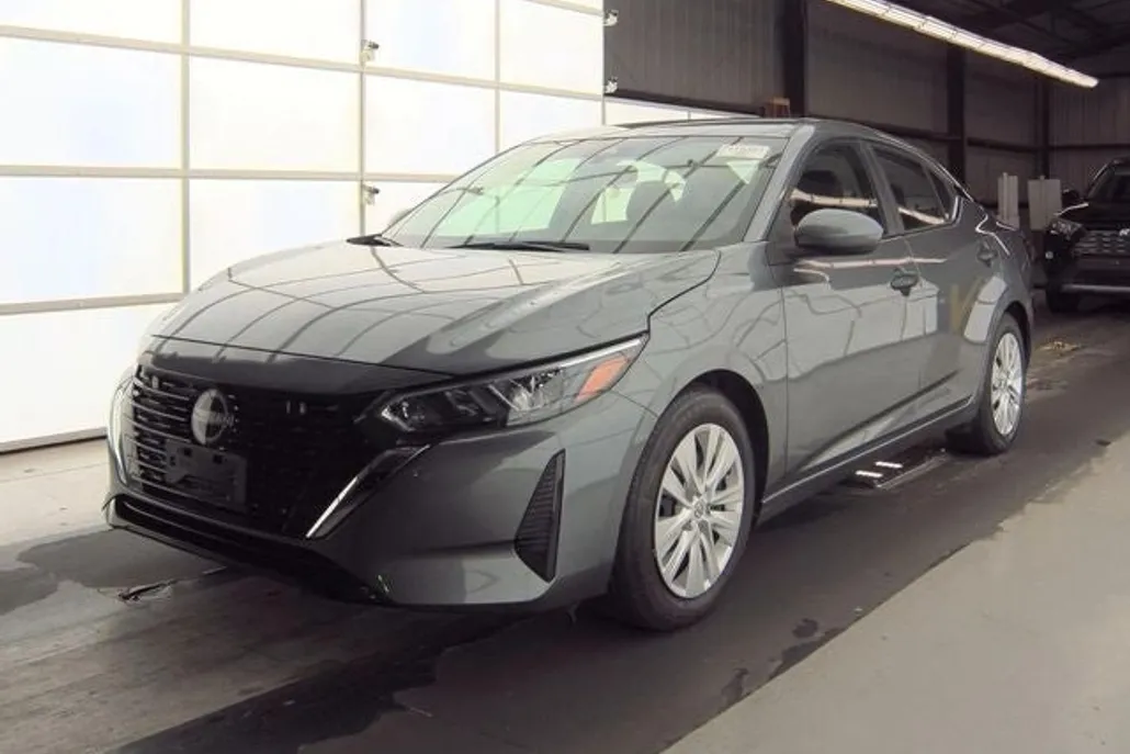 2024 Nissan Sentra S photo 1
