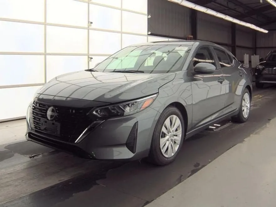 2024 Nissan Sentra S photo 1