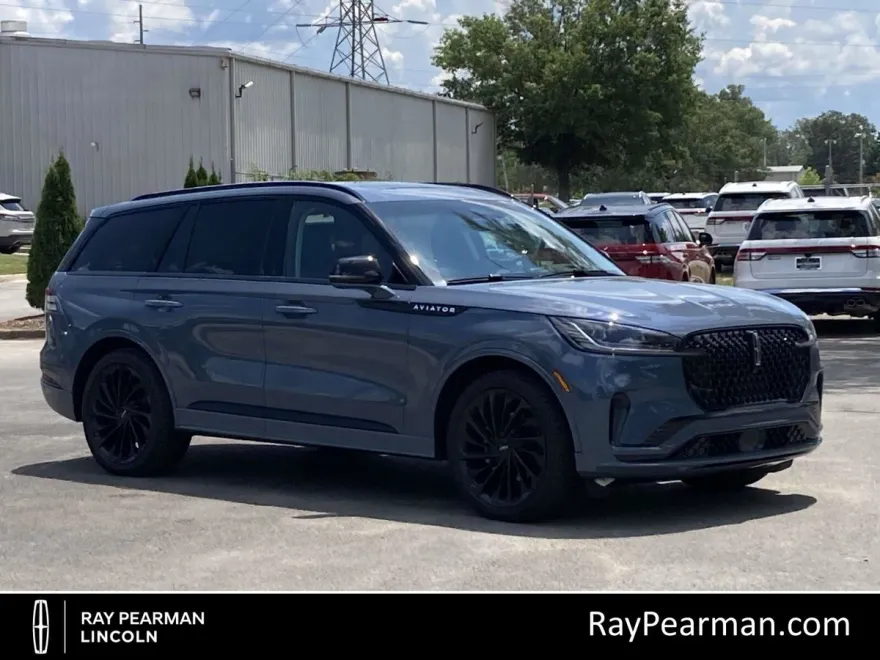 2025 Lincoln Aviator Reserve photo 1