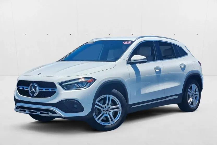 2022 Mercedes Benz GLA 250 photo 1