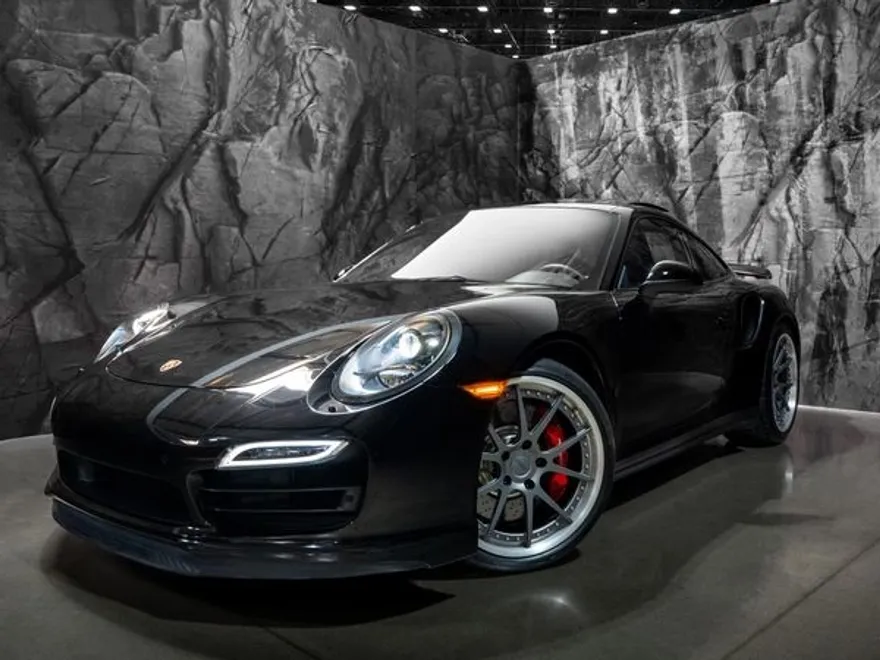 2016 Porsche 911 Turbo photo 1