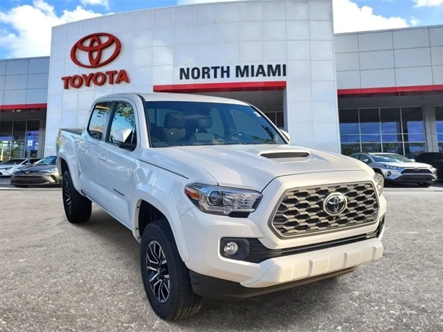 2023 Toyota Tacoma TRD Sport photo 1
