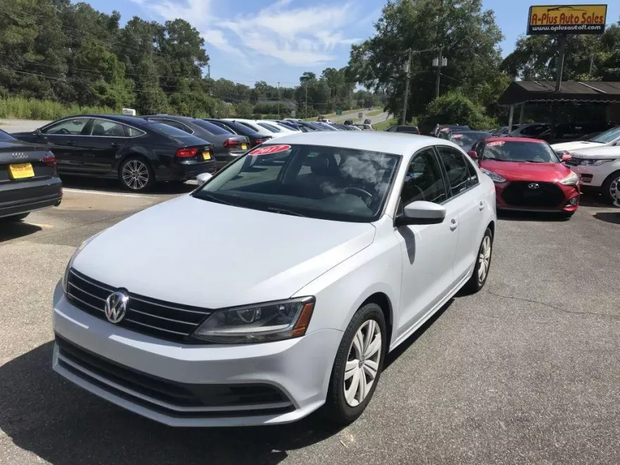 2017 Volkswagen Jetta S photo 1