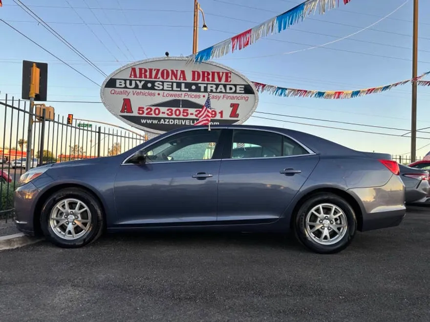 2013 Chevrolet Malibu LS photo 1