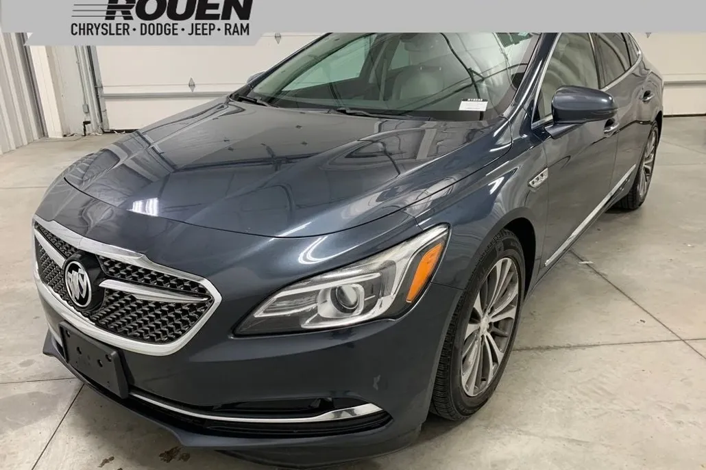 2019 Buick LaCrosse Essence photo 1