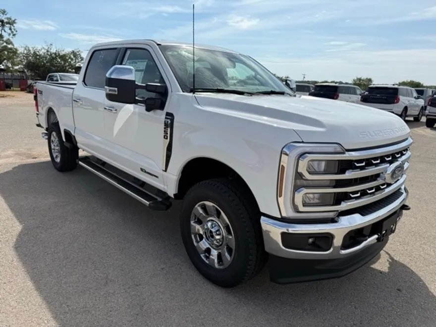 2026 Ford F-250 Lariat photo 1