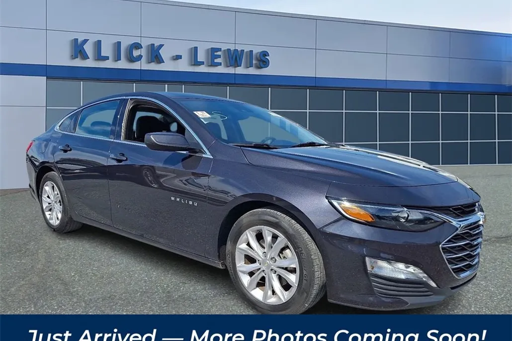 2023 Chevrolet Malibu 1LT photo 1