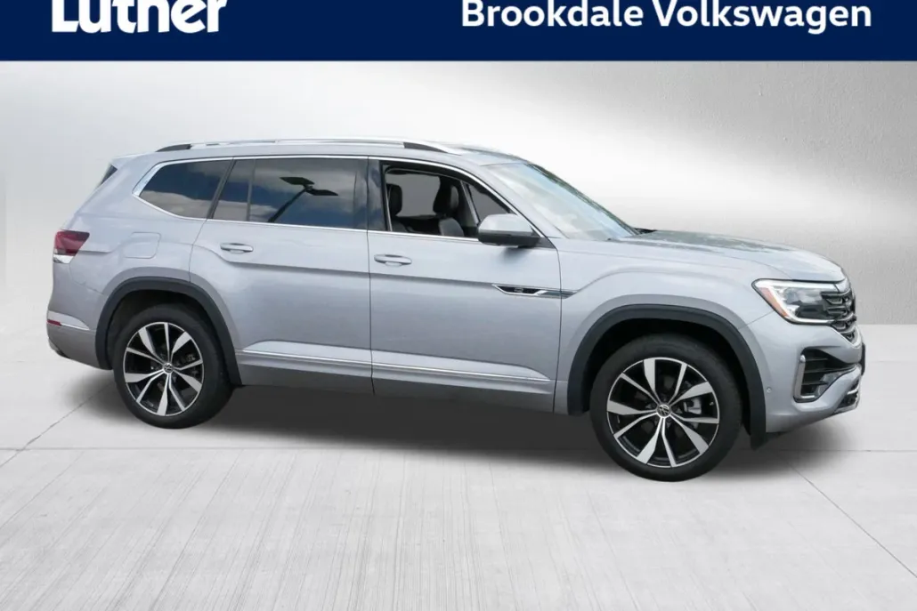 2024 Volkswagen Atlas SEL Premium R-Line photo 1