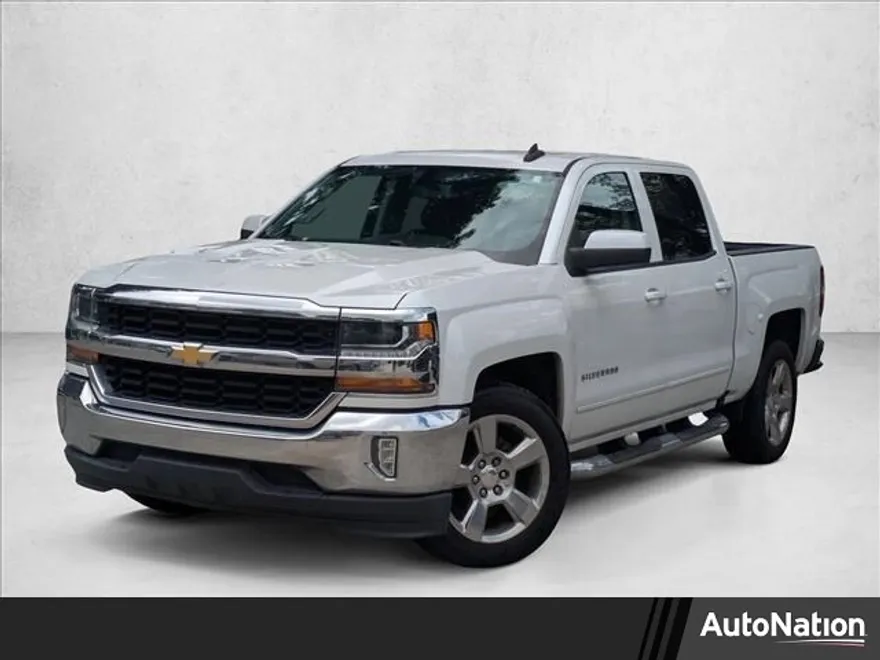 2018 Chevrolet Silverado 1500 LT photo 1