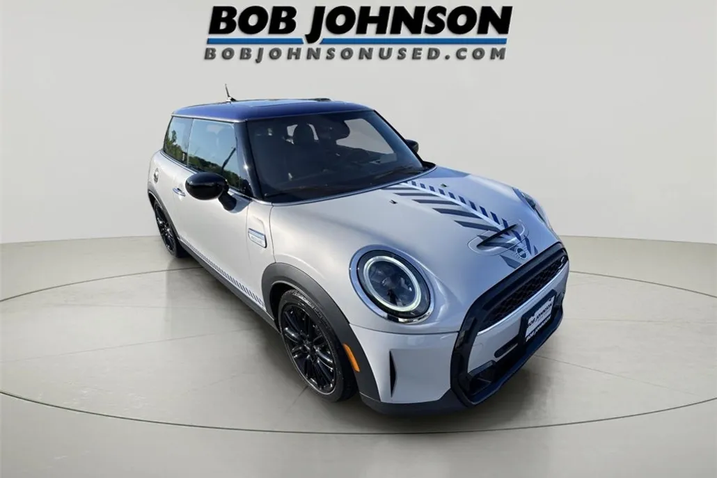 2022 Mini Cooper 2 Door Hardtop S photo 1