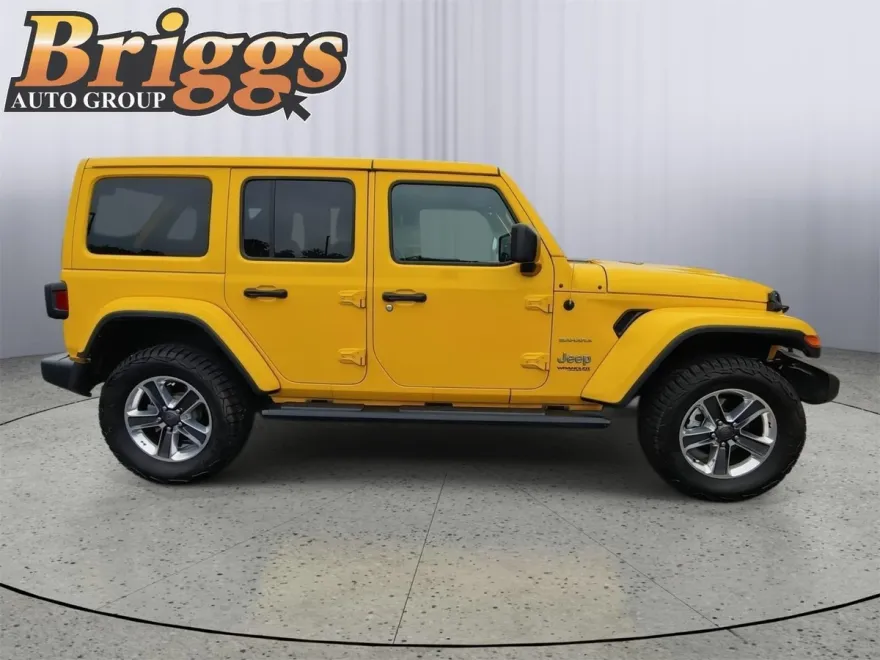 2018 Jeep Wrangler Unlimited Sahara photo 1
