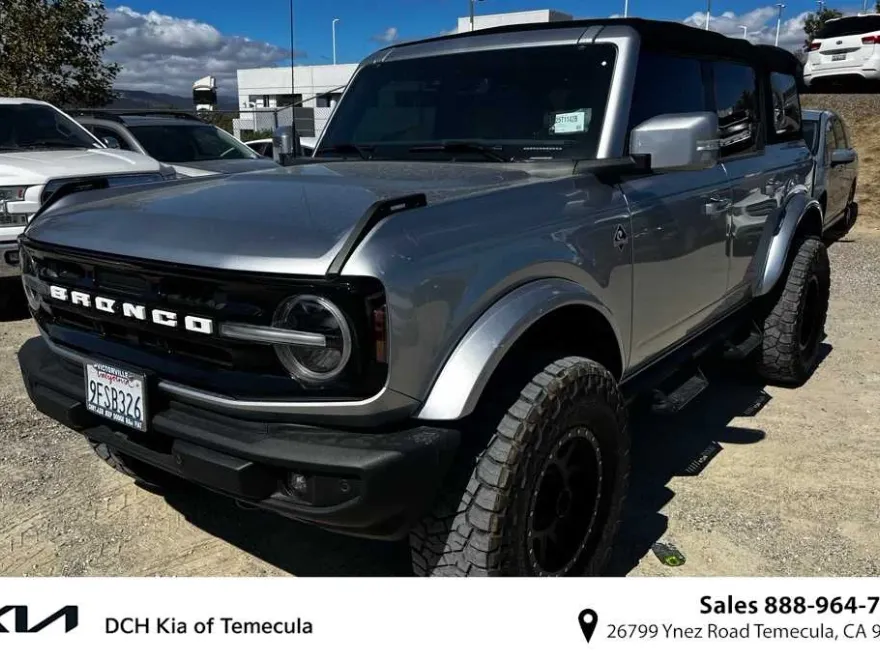 2022 Ford Bronco Base Big Bend Black Diamond Outer Banks photo 1
