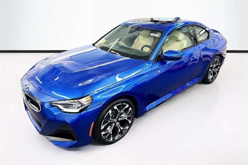 2025 Bmw 230i xDrive photo 1