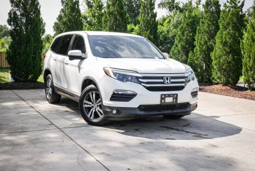 2017 Honda Pilot EX photo 1