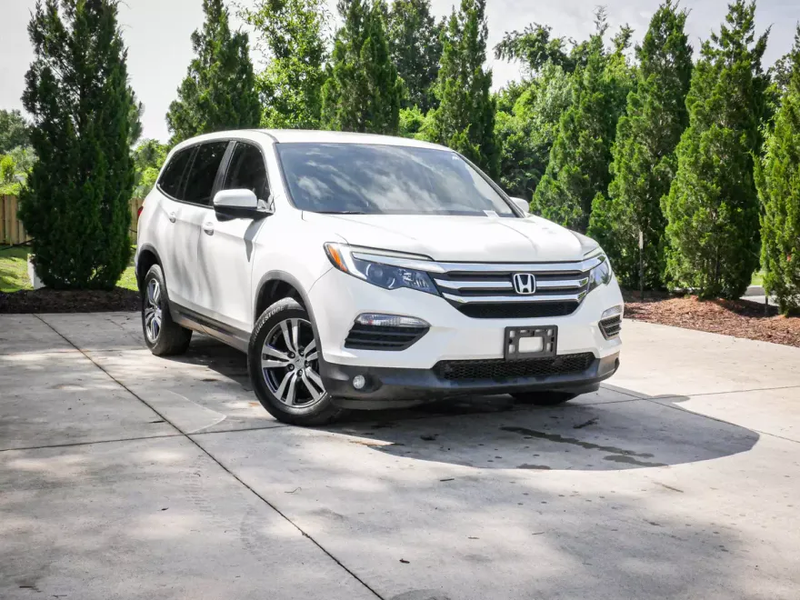2017 Honda Pilot EX photo 1