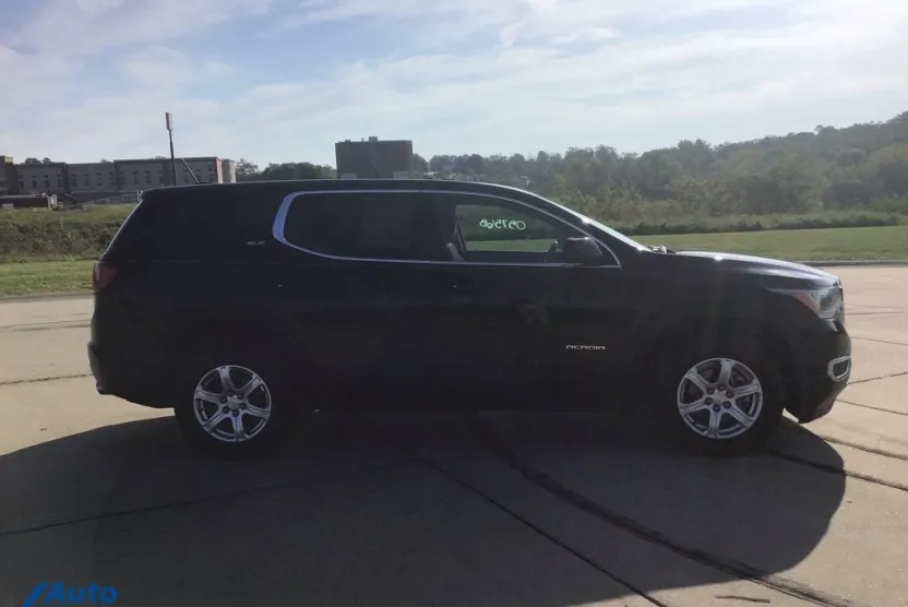 2018 Gmc Acadia SLE photo 1