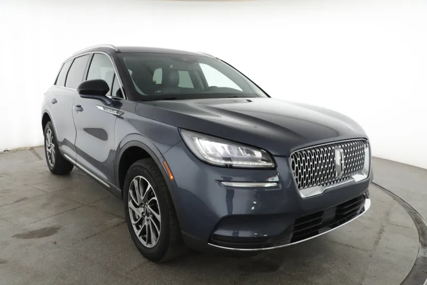 2022 Lincoln Corsair Standard photo 1