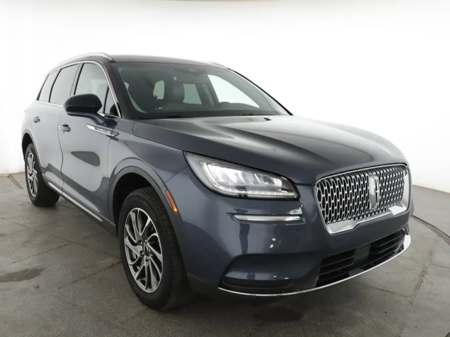 2022 Lincoln Corsair Standard photo 1