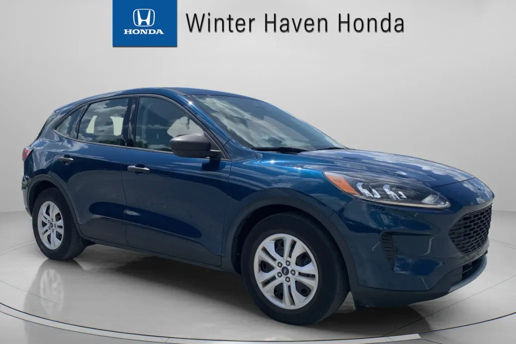 2020 Ford Escape S photo 1