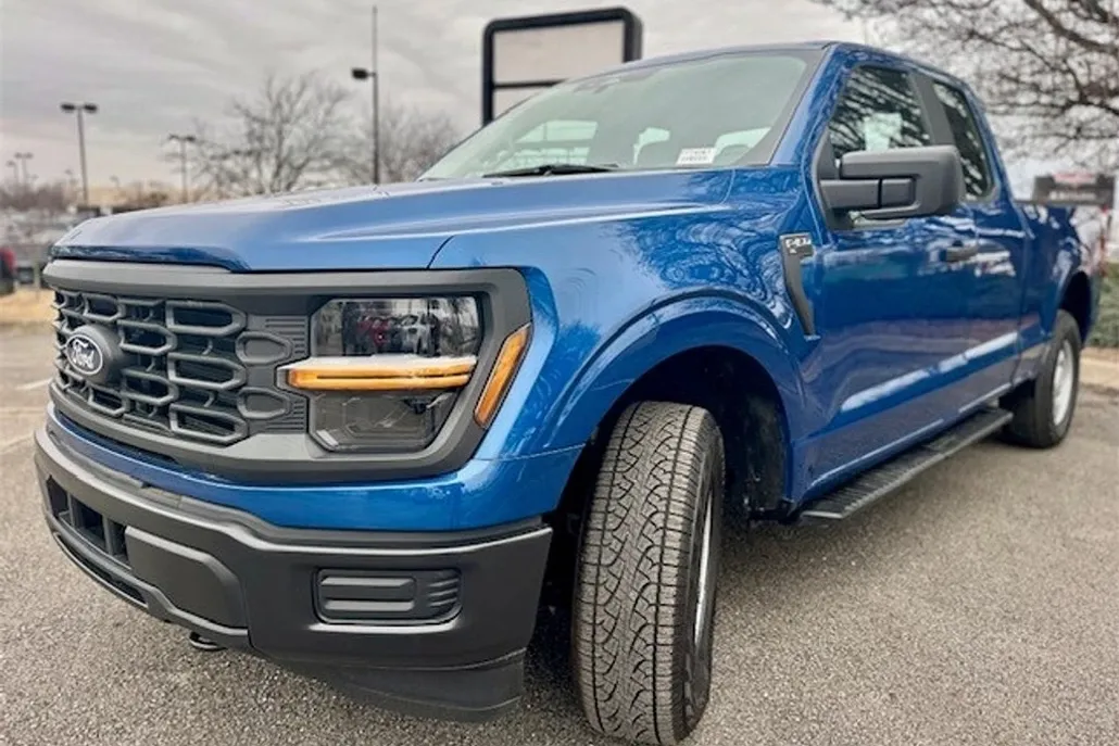 2024 Ford F-150 XL photo 1