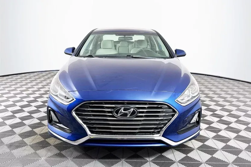 2018 Hyundai Sonata SE photo 1