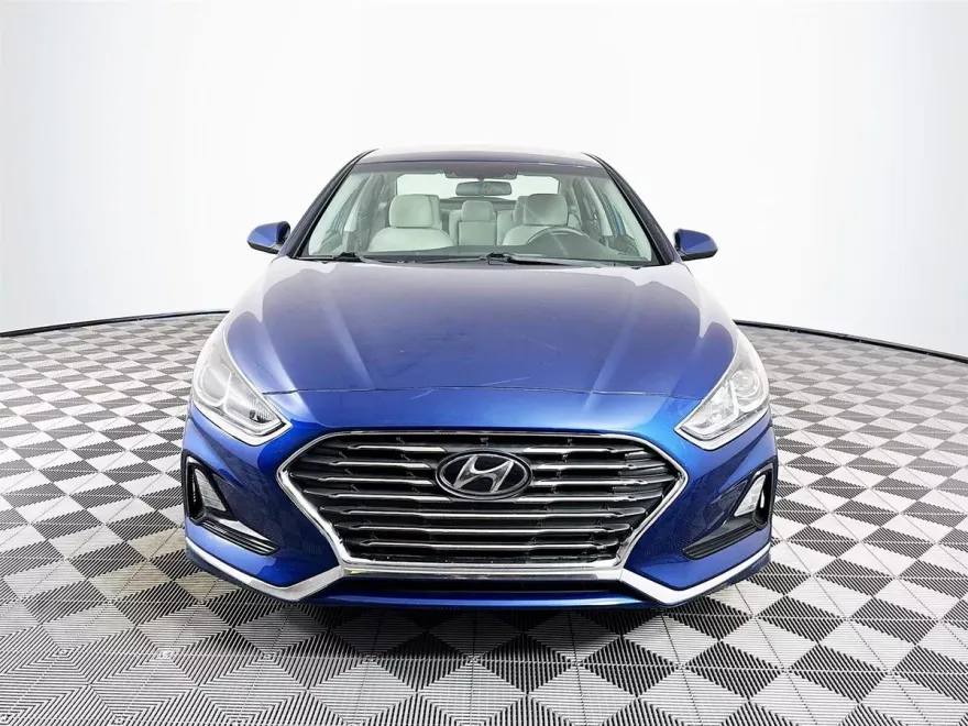2018 Hyundai Sonata SE photo 1