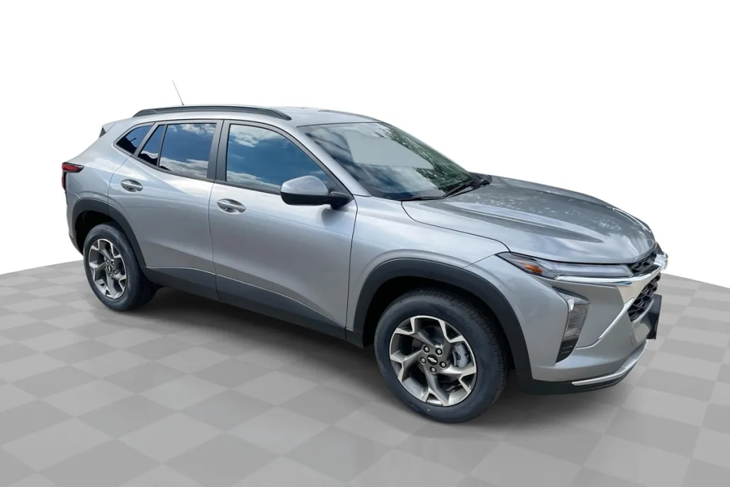 2025 Chevrolet Trax LT photo 1